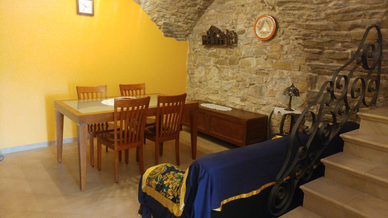 Sala da Pranzo - Tavolo grande per tutti gli ospiti